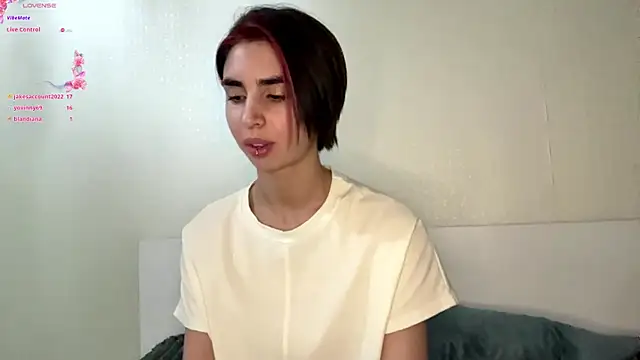 JessiaRuezga online show from July 17, 11:25 am