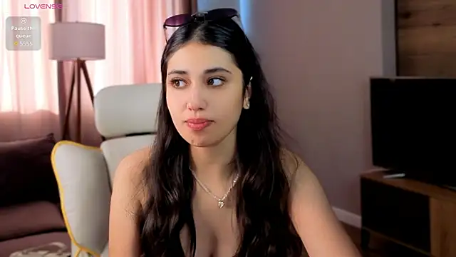 honeylanaa online show from July 23, 4:09 am