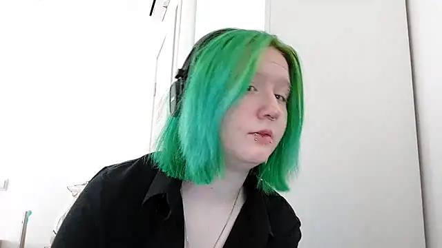 HunXena online show from May 28, 3:32 pm