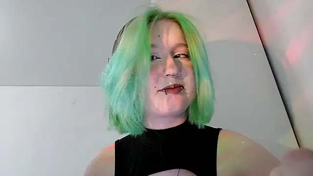 HunXena online show from May 17, 3:22 pm