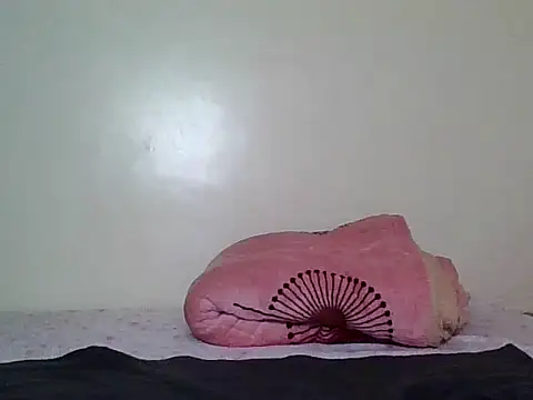 petite hottie online show from May 22, 8:40 pm