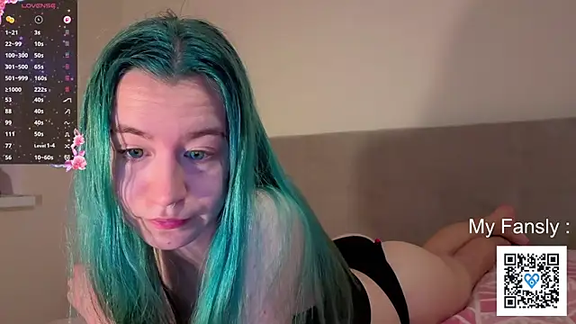 Emilya201 online show from June 22, 9:23 pm