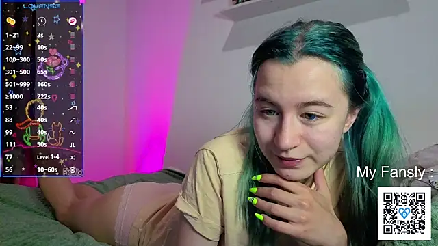 Emilya201 online show from June 26, 10:55 pm