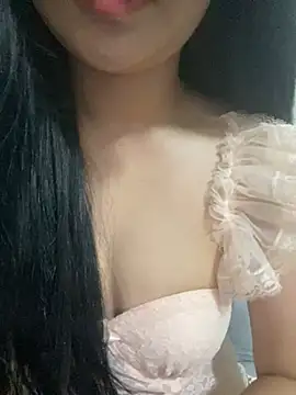 Dona-sexyy online show from August 1, 6:10 pm