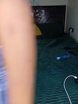 sexy girlyee online show from June 16, 12:17 pm