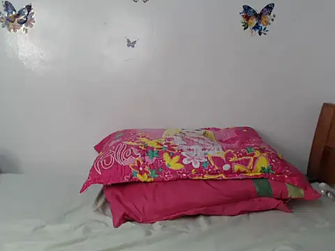 salliee  online show from July 30, 12:44 am