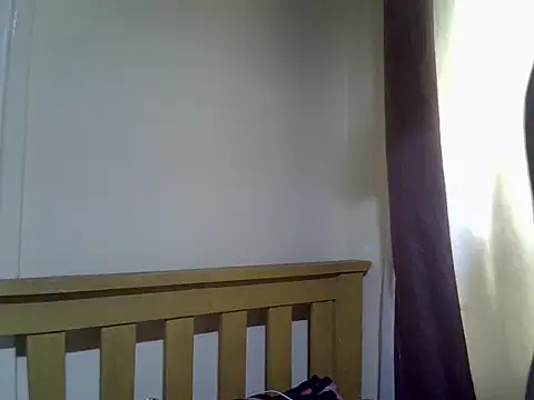 Simply Naughty0 online show from May 18, 2:23 pm