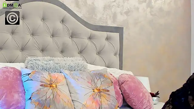 Bianca Vale online show from May 27, 5:04 am