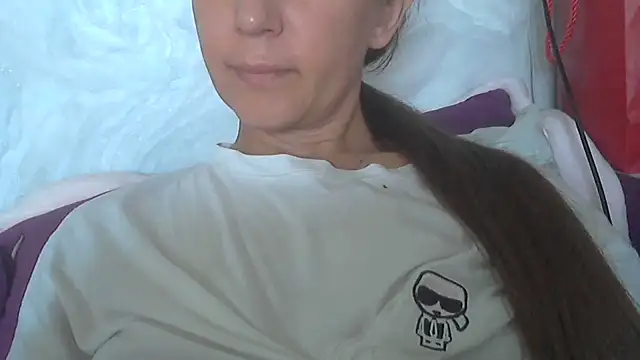 Bella--White online show from July 29, 6:13 am