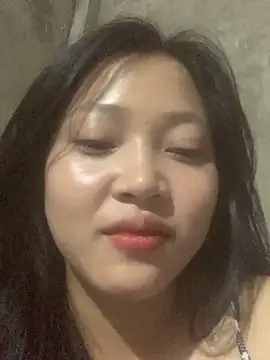 hinami-lo online show from May 24, 3:55 pm