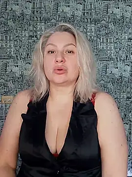 MissisXL online show from May 31, 6:08 am
