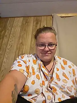 Snapshot of subbybabygirl696985 chatting on May 27, 12:24 pm subbybabygirl696985 online show from May 27, 12:24 pm