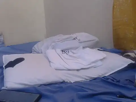 Sexxy-skinny online show from June 17, 12:39 pm