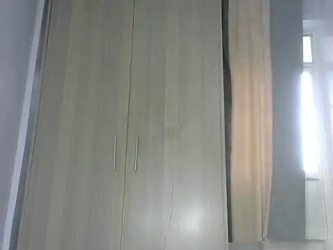 petite lexiiivv online show from June 9, 5:29 am