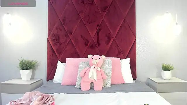 Ciara moretti online show from July 23, 5:43 pm
