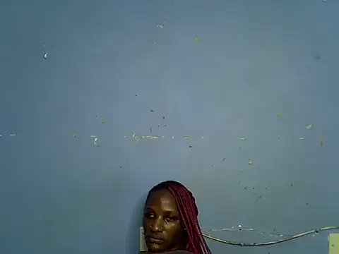 SleekCandy petites online show from July 22, 11:00 am