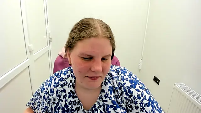 Bella shyy  online show from June 18, 12:32 pm