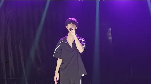 AKA-001 online show from July 16, 10:42 am