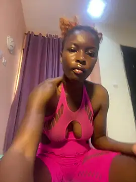 SassyPaulette online show from June 25, 7:13 am