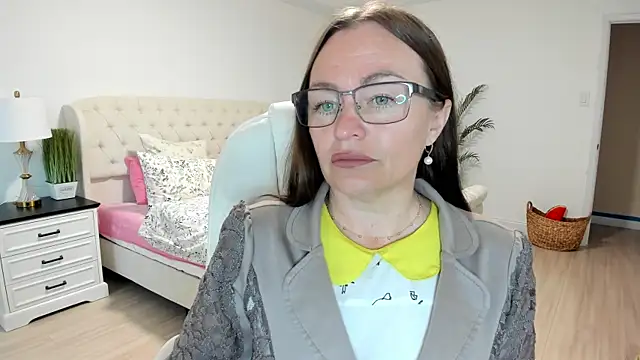 Snapshot of Vika73 chatting on September 25, 12:15 pm Vika73 online show from September 25, 12:15 pm