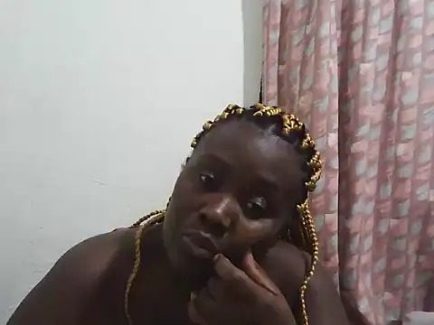 yummyqueen254 online show from July 14, 7:40 pm