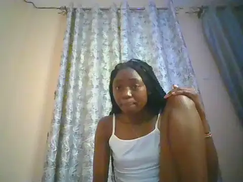 Preetygirlyz online show from May 28, 11:08 am