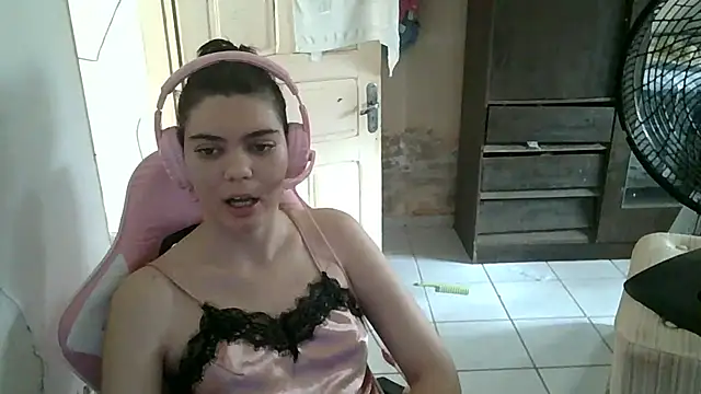 Angel Ristoww online show from July 20, 5:03 pm