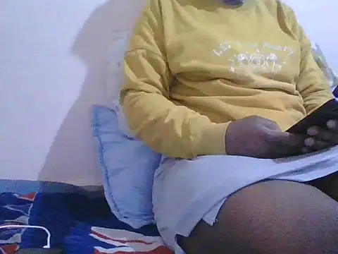 queenm5 online show from July 23, 2:20 am