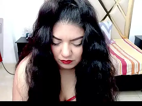bellatraviesa online show from May 30, 4:04 pm