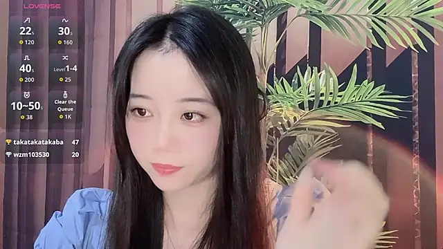 77-Vicky online show from May 31, 7:47 am