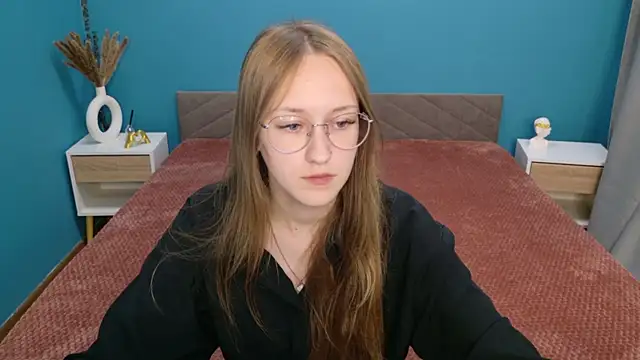 Calista Everleig online show from June 9, 10:58 am