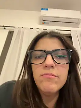 lilylovelesss online show from June 14, 4:24 am