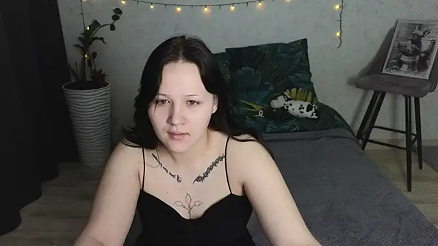 Tori cute online show from May 28, 12:19 am