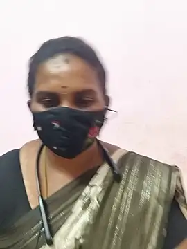 CuteTamizhachi online show from July 17, 4:43 pm
