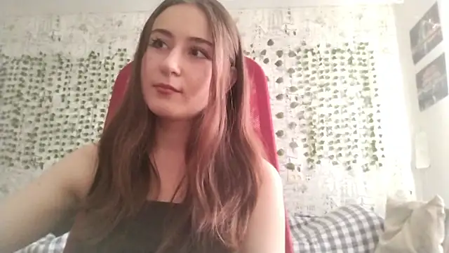 Pollykiss online show from June 30, 11:10 am