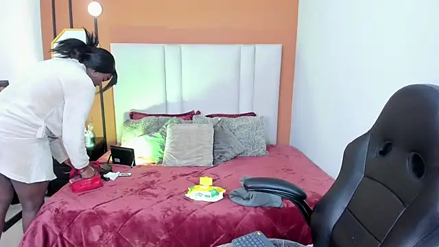 Mia boobs24 online show from July 29, 12:05 pm