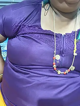 geetha431 online show from July 28, 7:39 pm