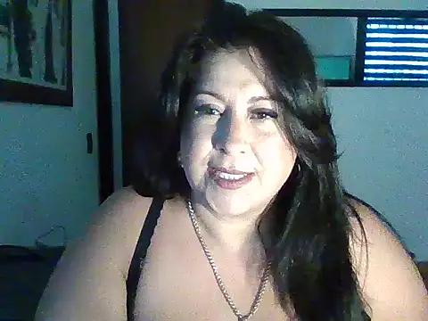 CurvyFireLatina online show from May 29, 1:31 pm