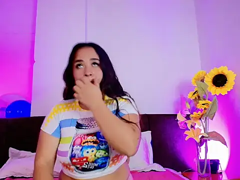 Emiily Grantt online show from May 29, 3:48 am