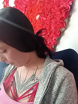 Lucia evans22 online show from July 21, 7:36 pm