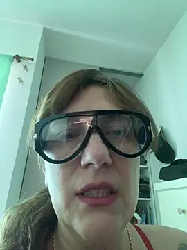 lulupiecitosamor online show from July 23, 12:46 pm