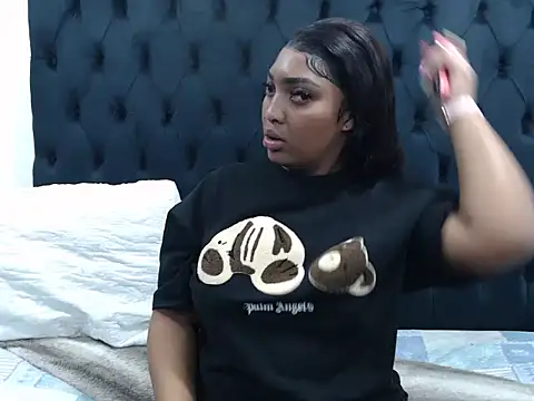 Dope Chick online show from May 26, 10:09 pm