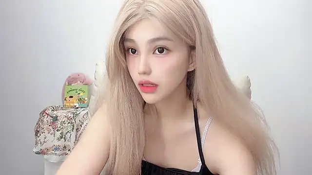 jiangjiang2005 online show from July 24, 7:22 pm