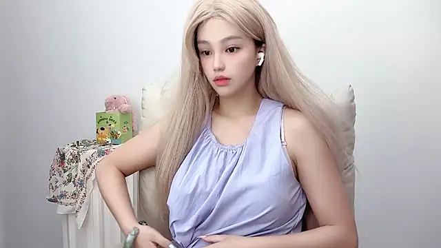 jiangjiang2005 online show from July 23, 5:43 pm