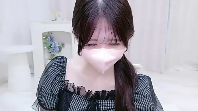 Yuinyaaa online show from July 27, 7:16 am