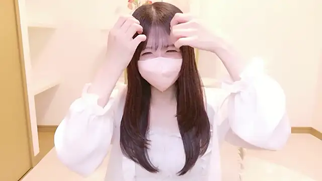 Yuinyaaa online show from July 7, 7:23 am