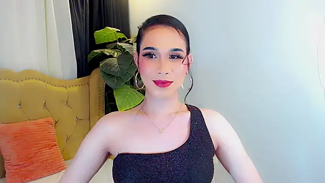 LexiLoreOnTop online show from June 2, 12:39 pm