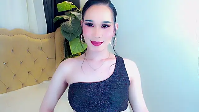 LexiLoreOnTop online show from May 31, 6:03 pm