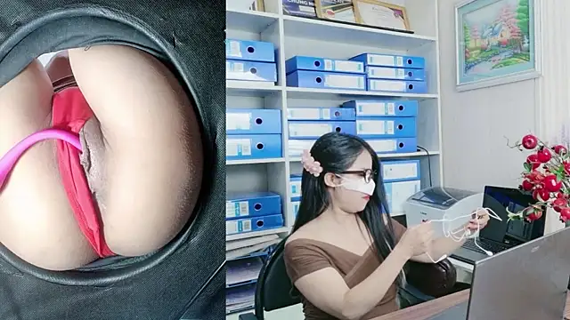Julie-Rosee online show from July 27, 3:58 am