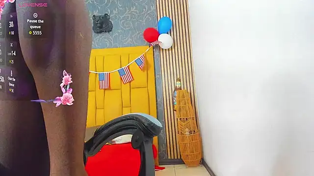 valenrss online show from July 18, 8:11 pm